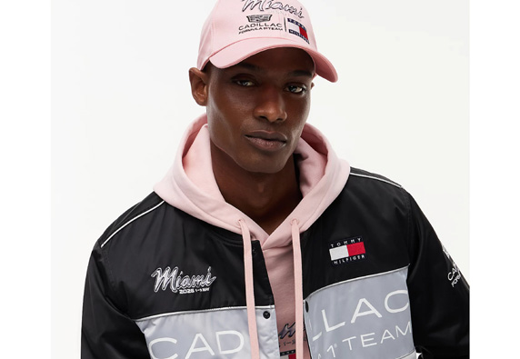 Miami GP 2026 Caps - Kollektion von fünf F1-Teams mit Audi und Cadillac als Debütanten