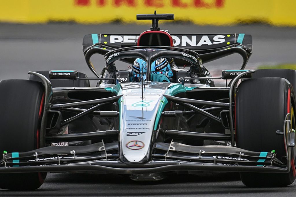 Russell gewinnt in Baku: 252. Sieg und Rekord für Mercedes-Motoren