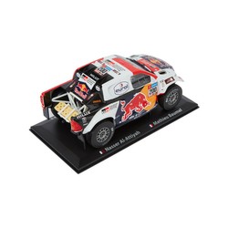 Toyota Gazoo Racing 1:24 Modellauto Dakar Meister HILUX T1+