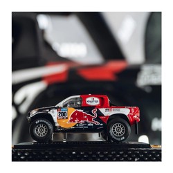 Toyota Gazoo Racing 1:24 Modellauto Dakar Meister HILUX T1+